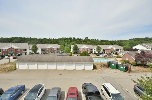 800 Hidden Ridge Ct, Library PA  15129-8990 exterior