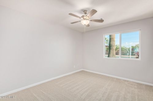 12632 50th Dr, Glendale AZ  85304-2004 exterior