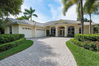 602 Springline Dr, Naples, FL 34102-5061
