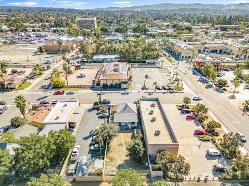 217 Stuart Ave, Redlands CA  92374-3367 exterior