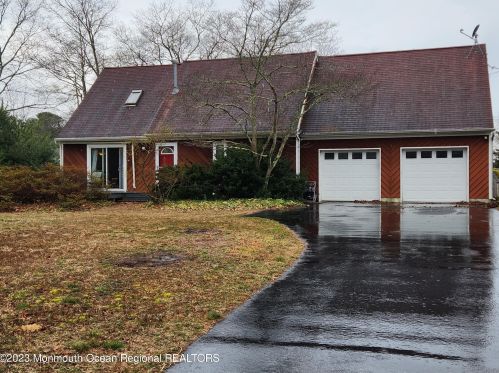 358 Arlington Ave, Berkeley Township, NJ 08721-2357