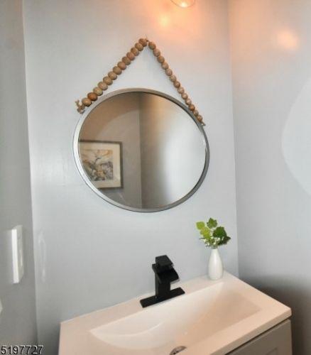 23 Grv St, Ridgefield Park NJ  07660-1442 exterior