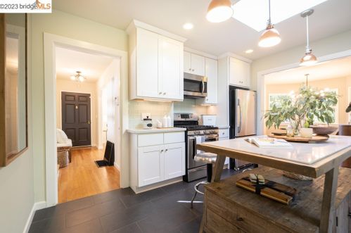 3920 Enos Ave, Oakland, CA 94619-2860