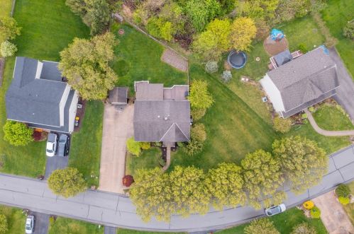 705 Kingswood Ln, Mc Donald PA  15057-2666 exterior