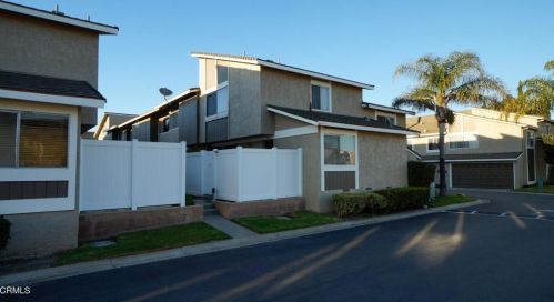 82 Bahia Cir, Santa Paula, CA 93060-2408