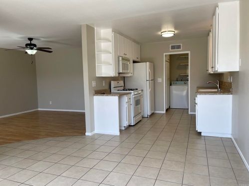 1189 Madera Ln, Vista, CA 92084-3443