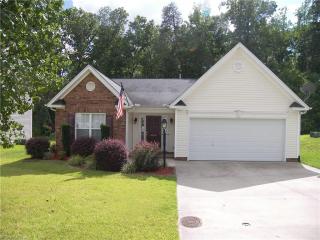 4566 Woodway Dr, Kernersville, NC 27284-6210