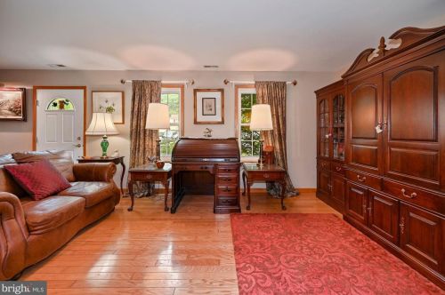 8315 Collins Ave, Camden NJ  08109-3568 exterior