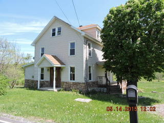 1306 Loop Rd, Hollidaysburg, PA 16648-8612