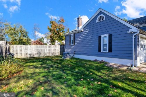 315 Maple Ave, Camden NJ  08109-2698 exterior