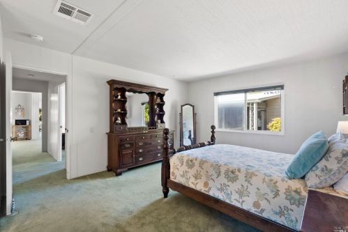 40 Westgate Cir, Santa Rosa CA  95401-9014 exterior