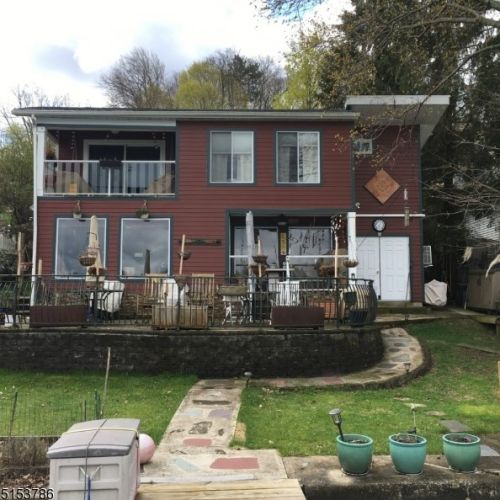 16 Maple Pkwy, Sparta NJ  07871-2011 exterior