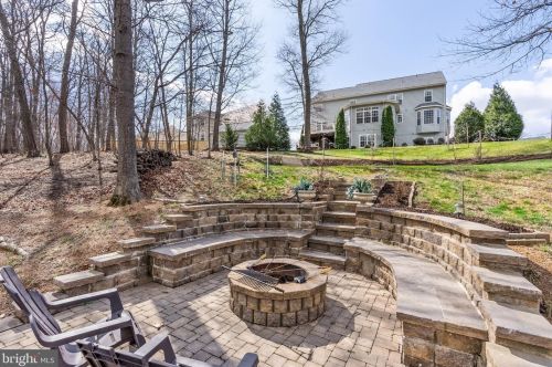 15 Lackawanna Ln, Falling Waters WV  25419-9402 exterior