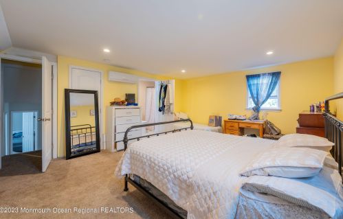 451 Middle Rd, Hazlet NJ  07730-2483 exterior