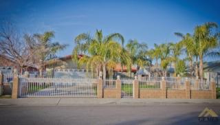 318 Chiapas Ave, Bakersfield, CA 93307-7059