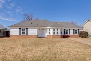 2197 Longlane Dr, Memphis, TN 38133-7051
