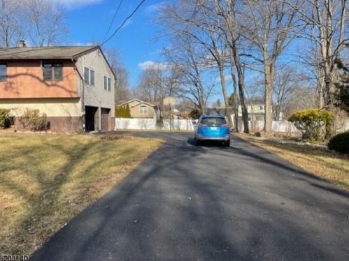 52 Ball Ave, Parsippany NJ  07054-2125 exterior