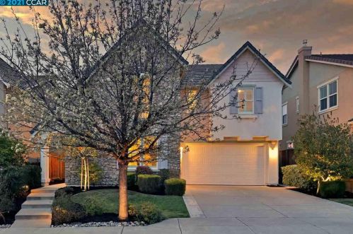 1736 Cottswald St, Danville, CA 94506-2083