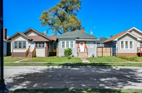 1045 Lyons St, Hammond IN  46320-2619 exterior