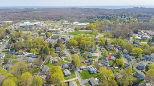 17 Wild Rose Pl, Waterford CT  06385-2328 exterior