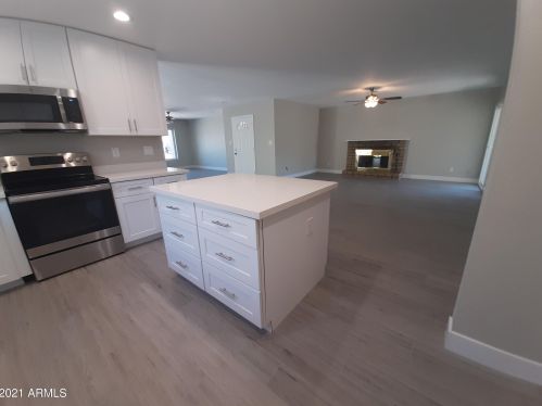 974 85th St, Scottsdale AZ  85257-4563 exterior