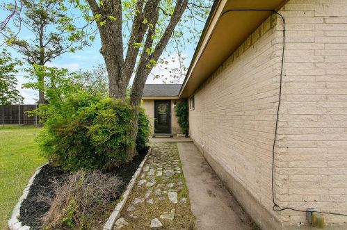5770 State Highway 21, Bryan, TX 77808-8634