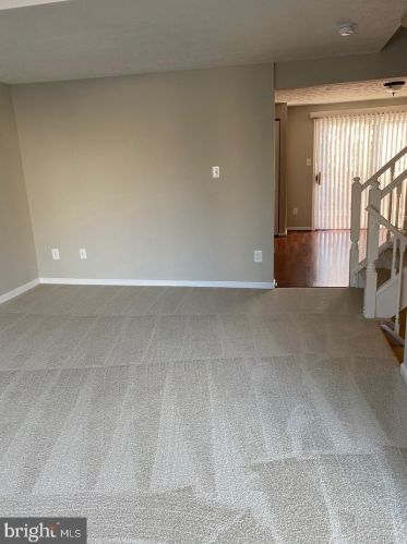 14763 Winding Loop, Woodbridge VA  22191-3448 exterior