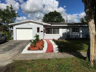 7525 Cleveland St, Hollywood, FL 33024-5339