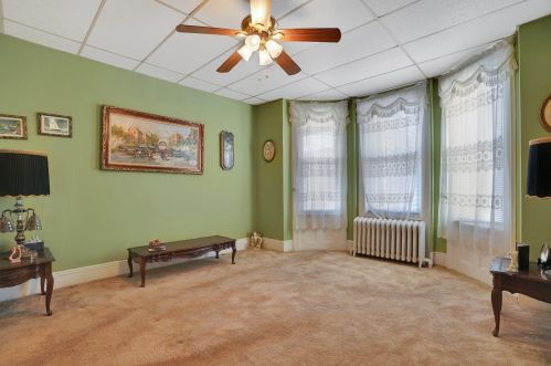 618 15th St, Union City, NJ 07087-3225