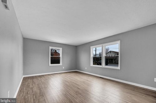 275 Georgetown Rd, Littlestown PA  17340-9757 exterior