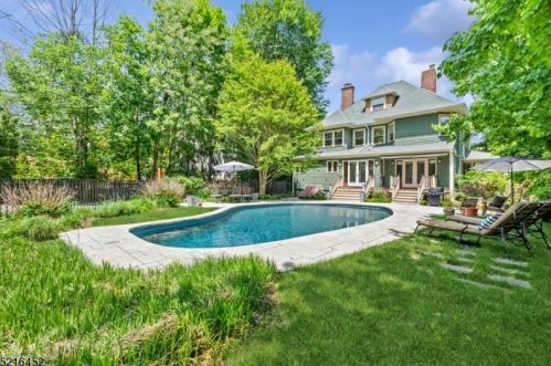 158 Lorraine Ave, Montclair NJ  07043-1913 exterior