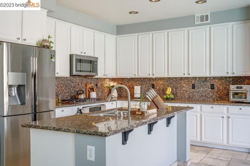 4616 Salvador Ln, Oakley CA  94561-2763 exterior