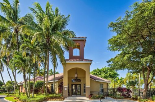 5555 Military Trl, Boca Raton FL  33496-3409 exterior