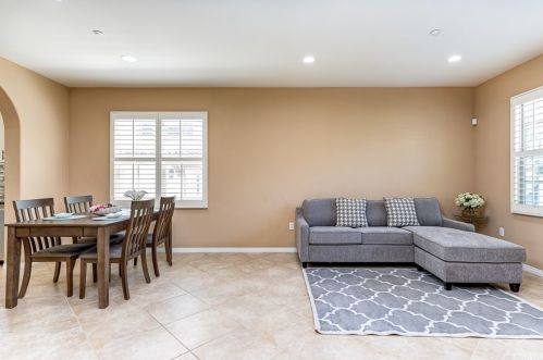 98 Talisman, Irvine CA  92620-3843 exterior