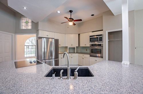 5932 Buck Run Dr, Lakeland, FL 33811-4024