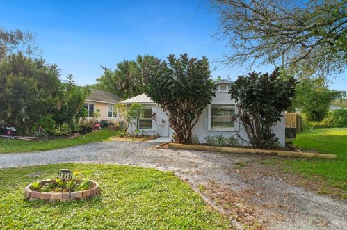 1375 26th Ave, Vero Beach, FL 32960-3970