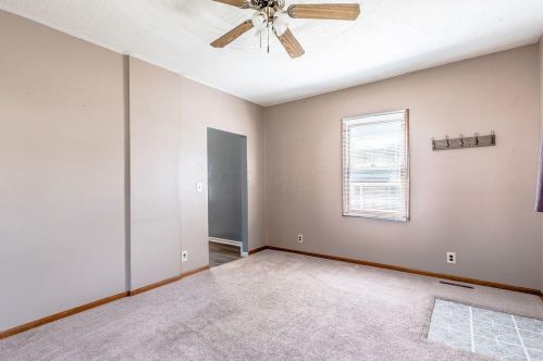 302 Calhoun St, Mount Vernon OH  43050-2012 exterior