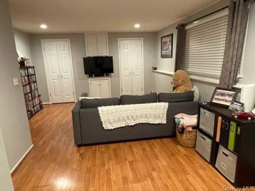 16 Locust Dr, Thiells NY  10984-1405 exterior