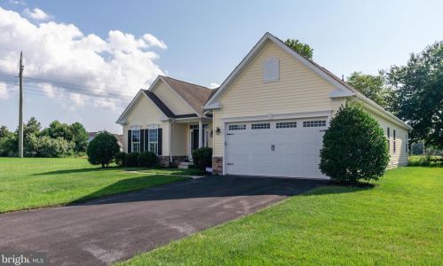26 Fairway Dr, Millville, DE 19970-3255