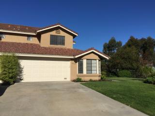 3052 Greenwich St, Carlsbad CA  92010-7029 exterior