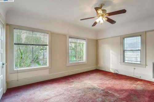 478 36 St, Oakland CA 94609-2327 exterior