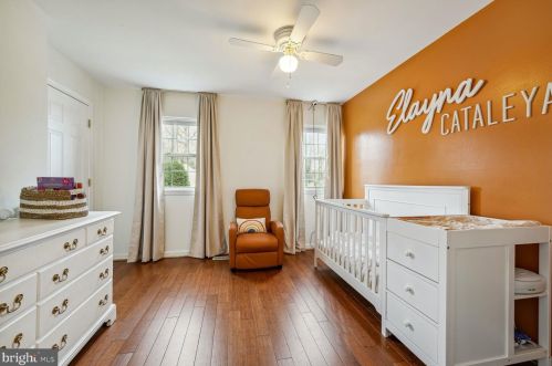 13226 Nickleson Dr, Woodbridge VA  22193-4123 exterior