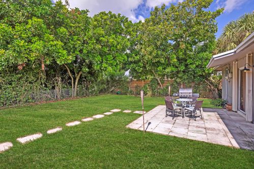 3862 Bahama Rd, West Palm Beach, FL 33410-2335