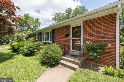 2700 Charlotte Ave, Wilmington, DE 19803-2522