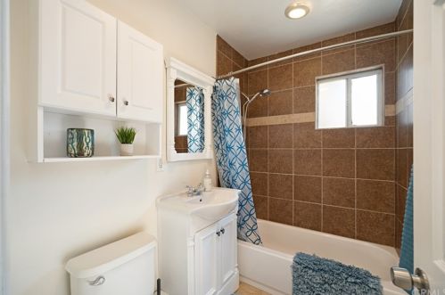 52777 Eisenhower Dr, La Quinta CA  92253-3358 exterior