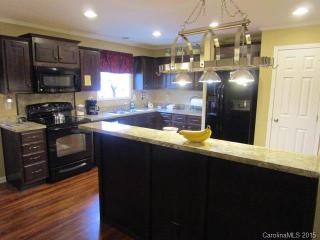 140 Sweet Home Ln, Kannapolis, NC 28081-7521