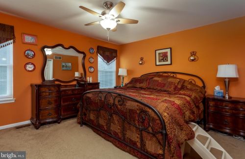 403 Stratford Ct, Lansdale PA  19446-6374 exterior