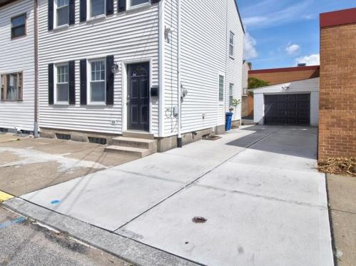 1715 Mary St, Pittsburgh, PA 15203-1819