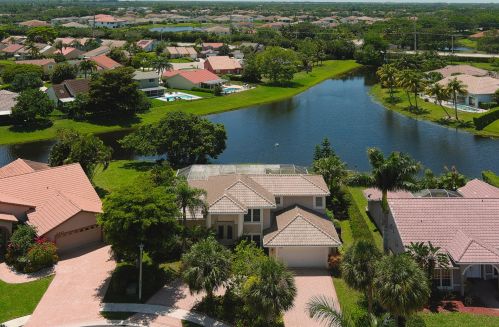9389 Lakeside Ln, Boynton Beach, FL 33437-2859