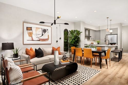 22 Sunset St, Long Beach, CA 90805-6629